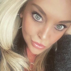 Meet your Posher, Christie